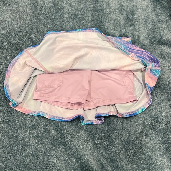 Skort - Picture 2 of 3